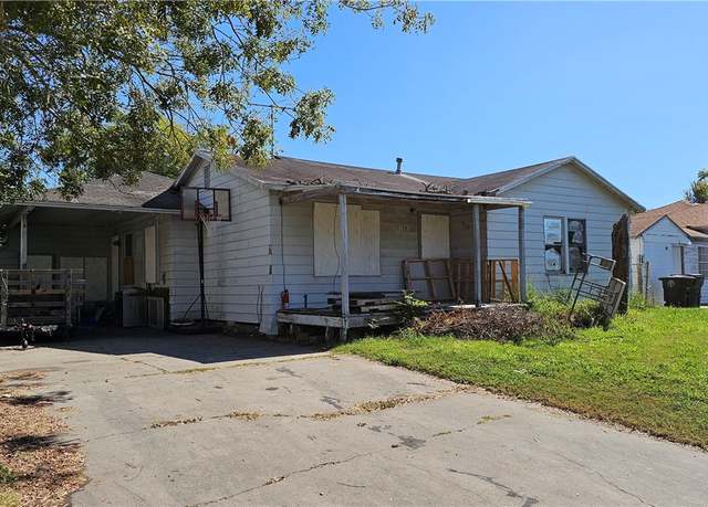 Property at 4114 Carlton St, Corpus Christi, TX 78415, 3 beds, 2 baths