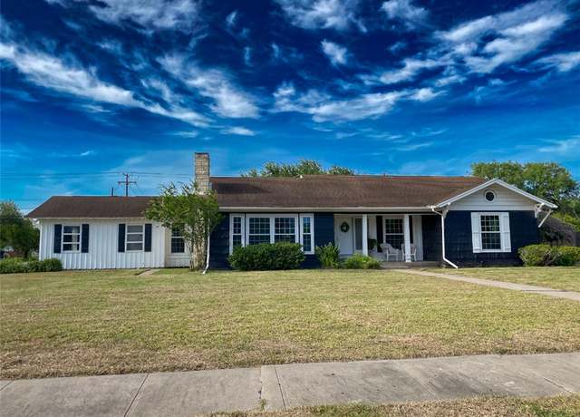 Property at 601 E Joyce St, Bishop, TX 78343, 4 beds, 2.5 baths