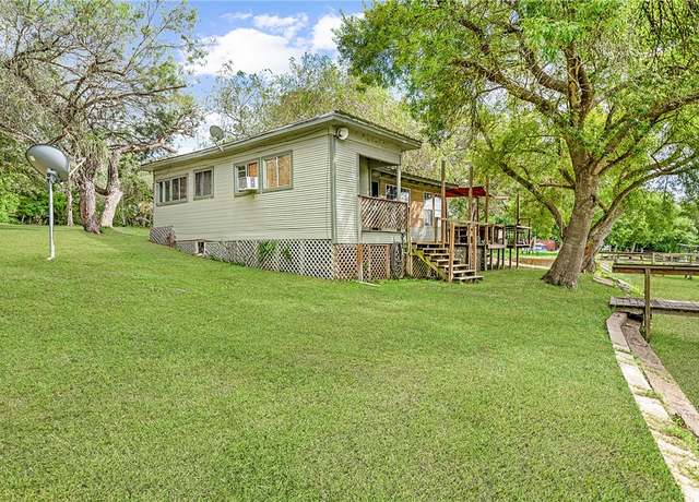 Property at 141 Horseshoe Clf, Sandia, TX 78383, 3 beds, 1 bath