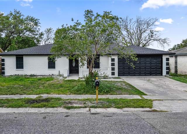 Property at 11509 Clear Creek Dr, Corpus Christi, TX 78410, 4 beds, 2 baths