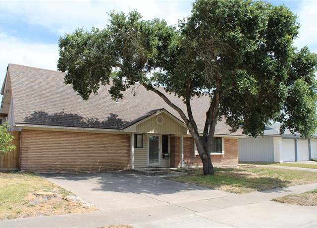 Property at 1306 Aswan Dr, Corpus Christi, TX 78412, 4 beds, 2.5 baths