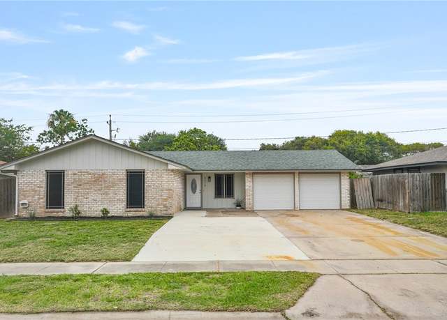 Property at 3310 Charlotte Dr, Corpus Christi, TX 78418, 3 beds, 2 baths