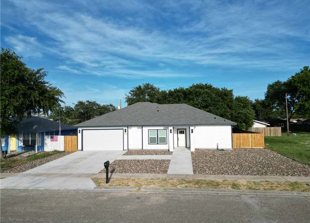 Property at 2814 Held Dr, Corpus Christi, TX 78418, 4 beds, 2.5 baths