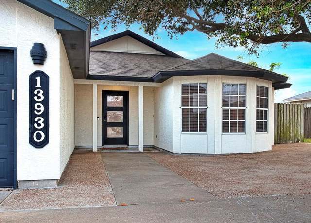 Property at 13930 Windjammer Dr, Corpus Christi, TX 78418, 2 beds, 2 baths