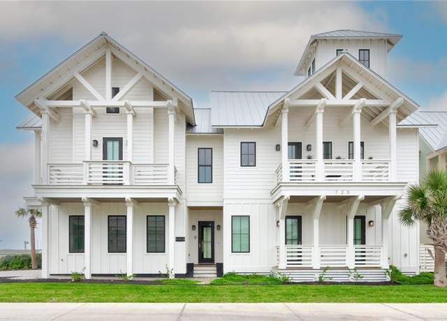 Property at 725 Friendship Ln, Port Aransas, TX 78373, 4 beds, 3.5 baths