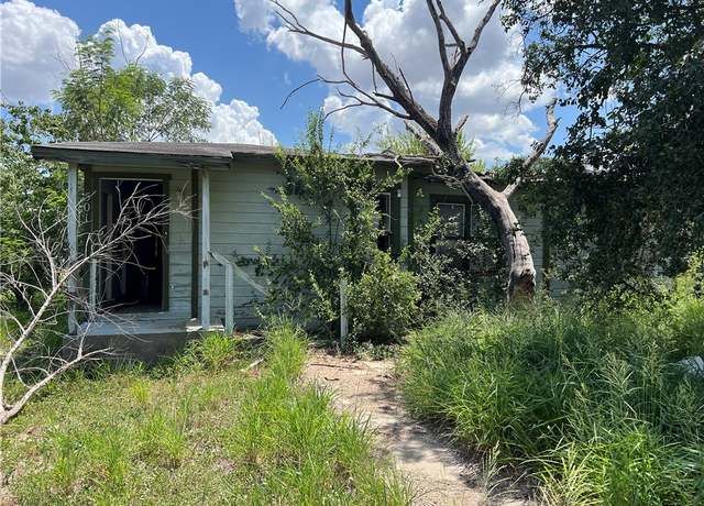Property at 501 W Ella Ave, Kingsville, TX 78363, 2 beds, 2 baths