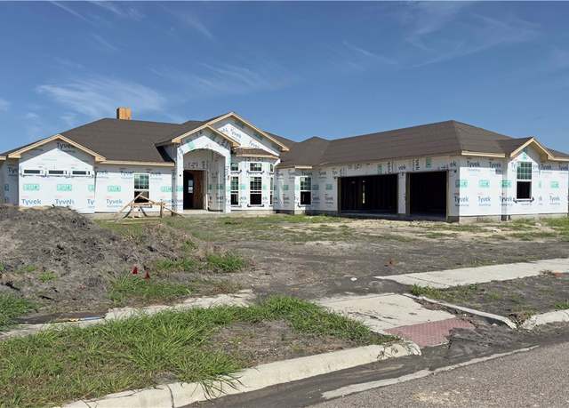Property at 2601 Pacific View St, Corpus Christi, TX 78415, 4 beds, 4 baths