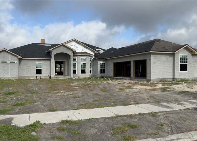 Property at 2601 Pacific View St, Corpus Christi, TX 78415, 4 beds, 4 baths
