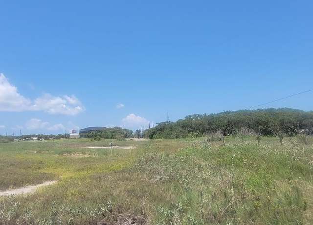 Property at 2303 Young St, Rockport, TX 78382