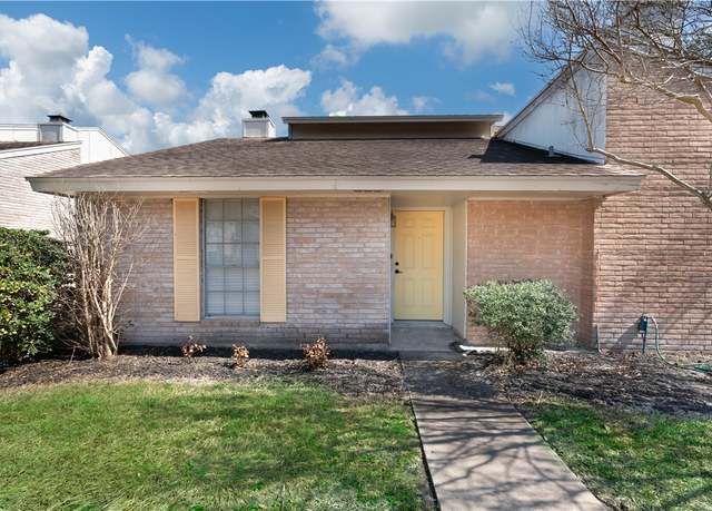 Property at 4034 Ogrady Dr #3, Corpus Christi, TX 78413, 2 beds, 2.5 baths