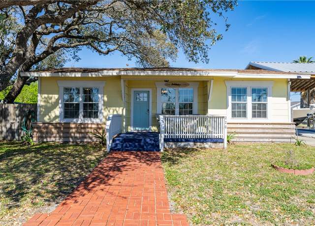 Property at 220 S Houston St, Aransas Pass, TX 78336, 3 beds, 1 bath