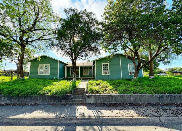 Property at 1302 E Richard Ave, Kingsville, TX 78363, 2 beds, 2 baths