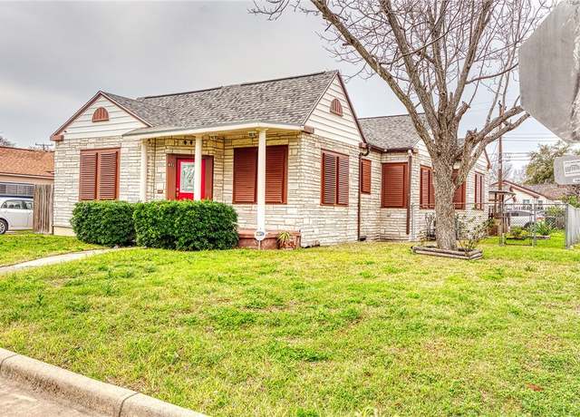 Property at 402 Cole St, Corpus Christi, TX 78404, 3 beds, 2 baths