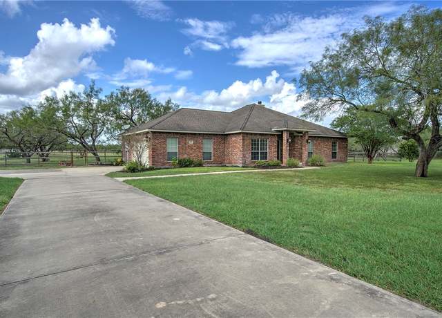 Property at 5617 Grand Lake Cir, Robstown, TX 78380, 4 beds, 2 baths