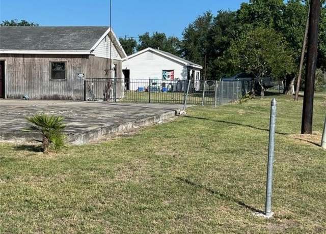 Property at 139 Island Dr, Mathis, TX 78368, 2 beds, 1 bath