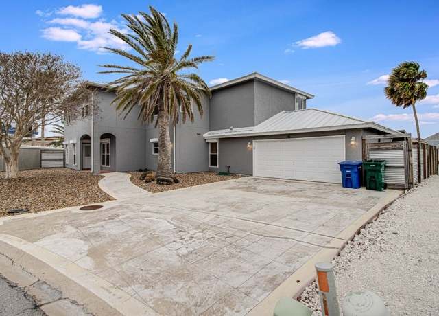 Property at 13801 Jolly Roger St, Corpus Christi, TX 78418, 4 beds, 4.5 baths