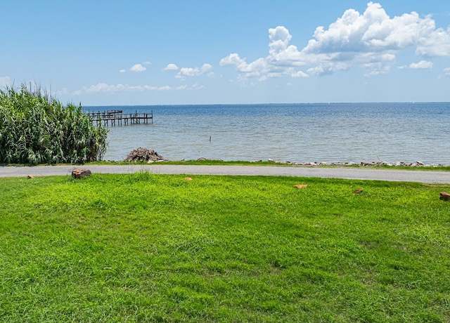 Property at 627,629,631 Copano Bay Dr, Bayside, TX 78340