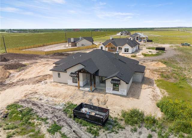 Property at 1518 Mariposa Ranch Dr, Corpus Christi, TX 78415, 4 beds, 3.5 baths