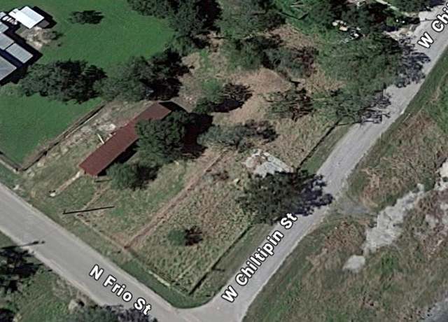 Property at 322 N Frio St, Mathis, TX 78368