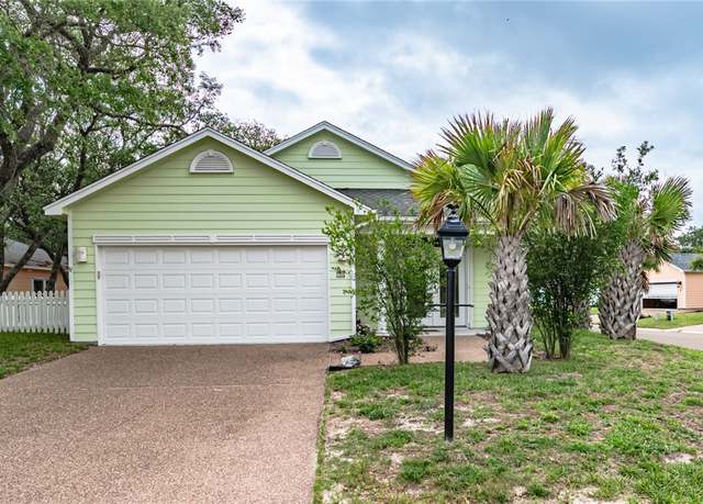 Property at 78 Astor Cir, Rockport, TX 78382, 3 beds, 2 baths