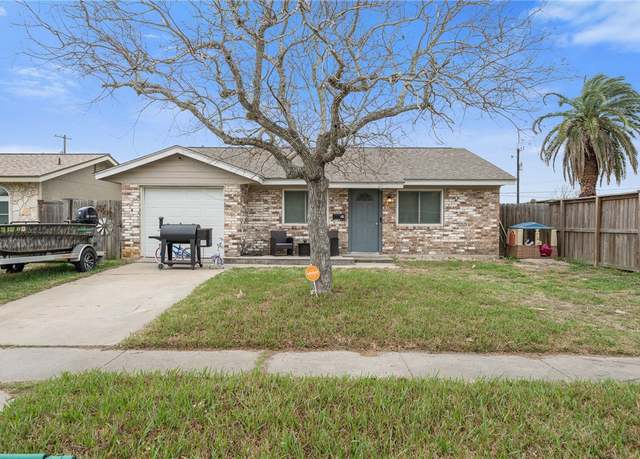 Property at 135 N Rife St, Aransas Pass, TX 78336, 3 beds, 1 bath