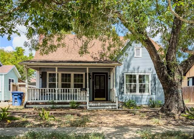 Property at 406 Naples St, Corpus Christi, TX 78404, 3 beds, 2 baths