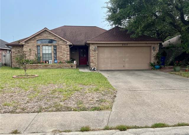 Property at 2237 Sunset Cliff Dr, Ingleside, TX 78362, 4 beds, 2 baths