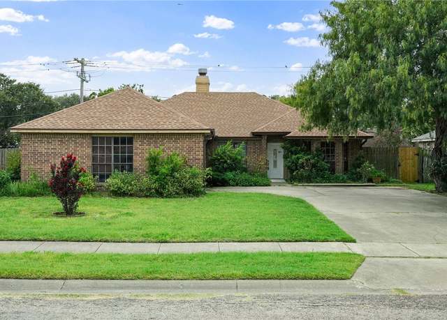 Property at 2217 Dorsey St, Corpus Christi, TX 78414, 3 beds, 2 baths