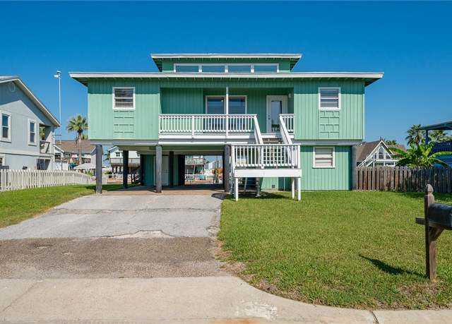 Property at 17 Flamingo Rd, Rockport, TX 78382, 4 beds, 3 baths