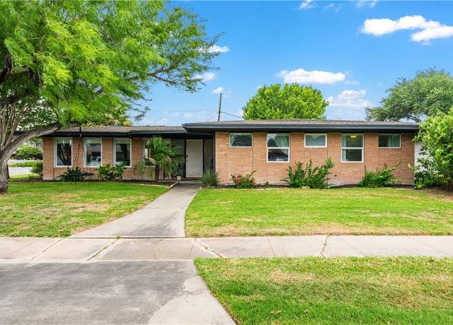 Property at 934 Miramar Pl, Corpus Christi, TX 78411, 3 beds, 2 baths