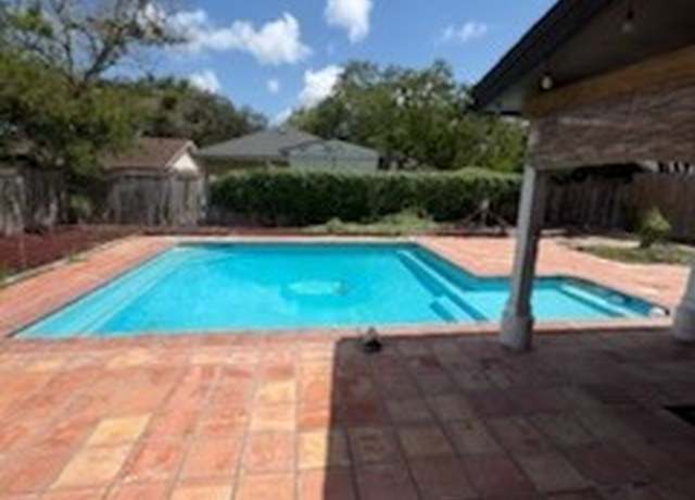 Property at 4410 Hebert Ln, Corpus Christi, TX 78413, 4 beds, 3 baths
