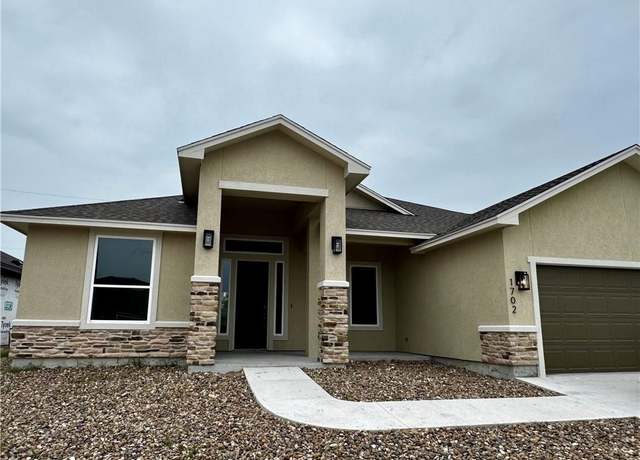 Property at 1702 Elm View Dr, Corpus Christi, TX 78418, 4 beds, 2.5 baths