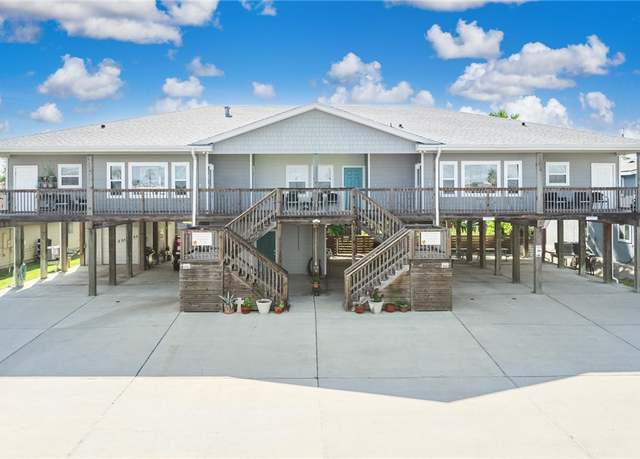 Property at 413 6th St, Port Aransas, TX 78373, 5 beds, 6 baths