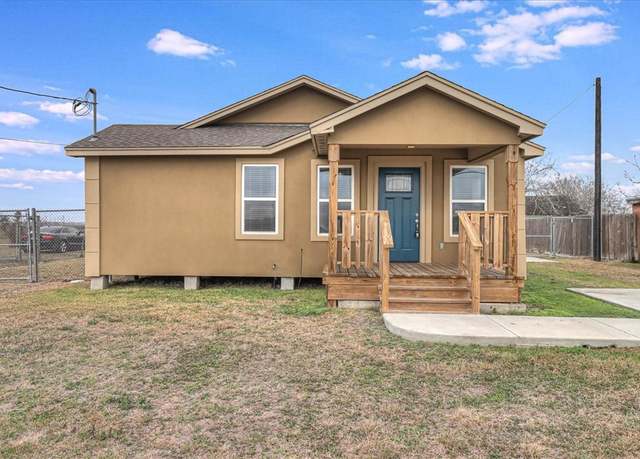 Property at 641 Petronila, Robstown, TX 78380, 3 beds, 2 baths