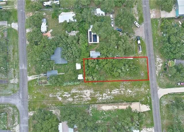 Property at 901 Steart St, Rockport, TX 78382