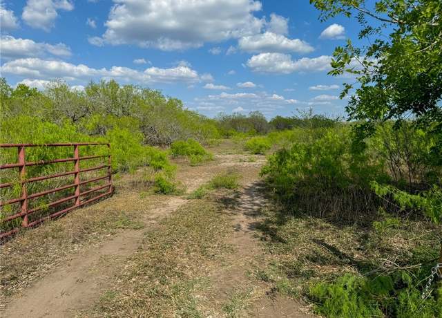 Property at 00 King Ln, Beeville, TX 78102
