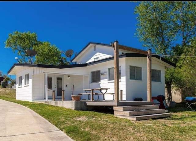 Property at 196 E Lake Vw, Sandia, TX 78383, 3 beds, 2 baths