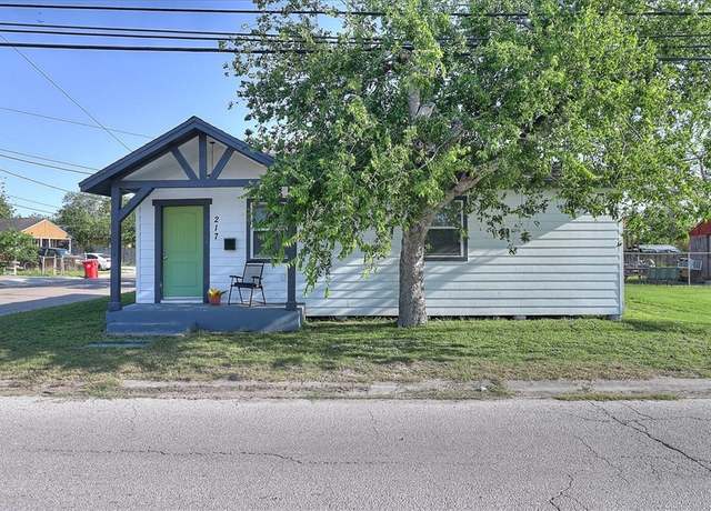 Property at 217 Iowa St, Robstown, TX 78380, 2 beds, 1 bath