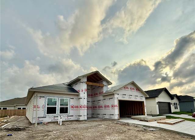 Property at 6721 La Salle Dr, Corpus Christi, TX 78414, 4 beds, 3 baths