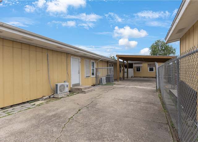 Property at 1206 Hibiscus St, Corpus Christi, TX 78405