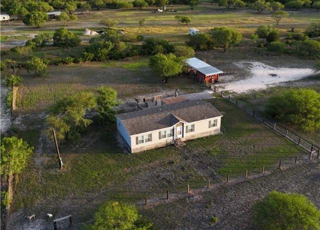 Property at 853 S County Road 307, Orange Grove, TX 78372, 3 beds, 2 baths
