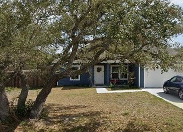 Property at 930 Redwood Ave, Rockport, TX 78382, 3 beds, 2 baths