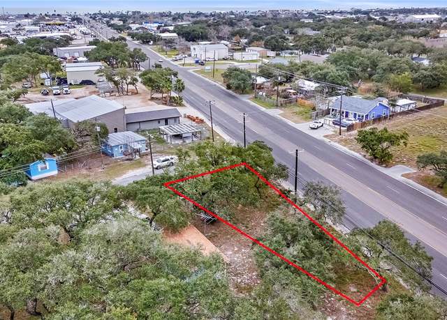 Property at 520 W Market St, Rockport, TX 78382