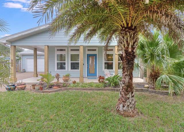 Property at 320 E Oakes Ave, Port Aransas, TX 78373, 2 beds, 2 baths