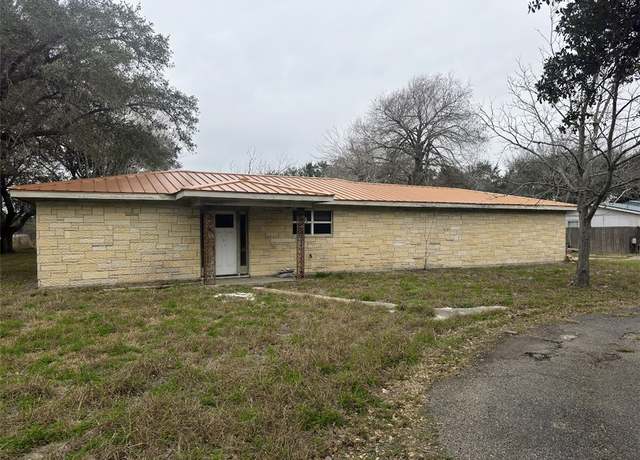 Property at 1401 S Avenue A, Aransas Pass, TX 78336, 2 beds, 1 bath
