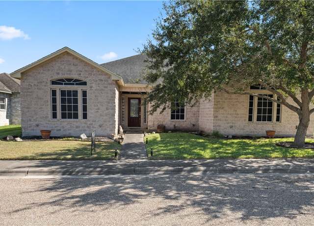 Property at 3141 Quail Springs Road #13, Corpus Christi, TX 78414, 4 beds, 3 baths