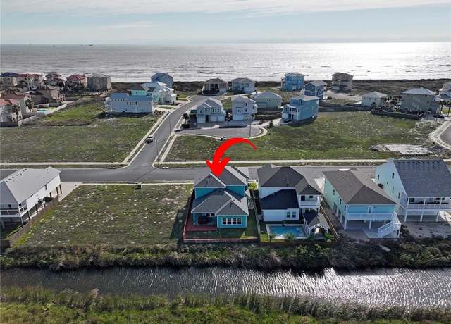 Property at 7562 La Concha Blvd, Port Aransas, TX 78373, 4 beds, 3 baths