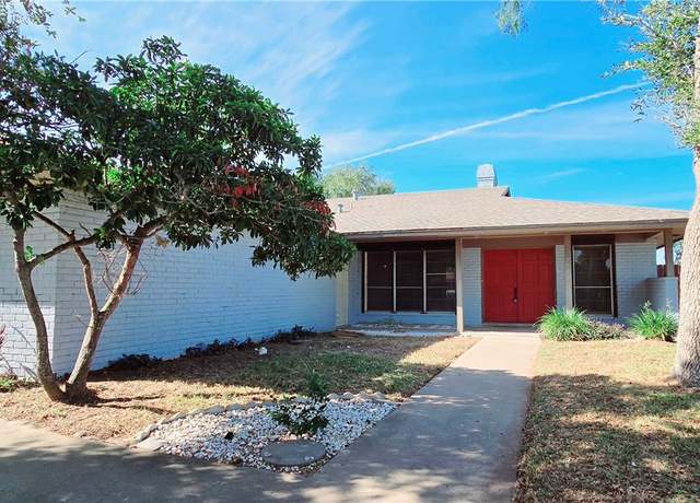Property at 3338 Bali Dr, Corpus Christi, TX 78418, 3 beds, 2.5 baths