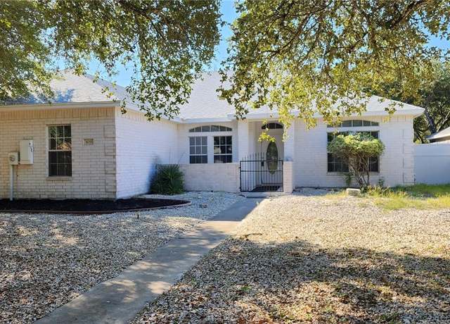 Property at 409 Fairway Oaks St, Rockport, TX 78382, 3 beds, 2 baths