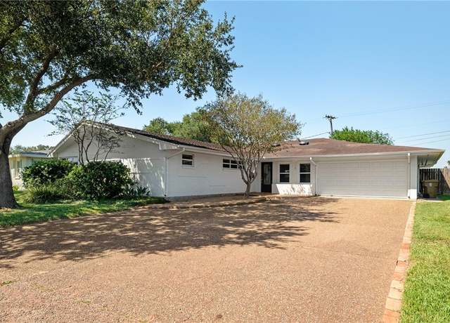 Property at 302 Dolphin Pl, Corpus Christi, TX 78411, 4 beds, 3 baths